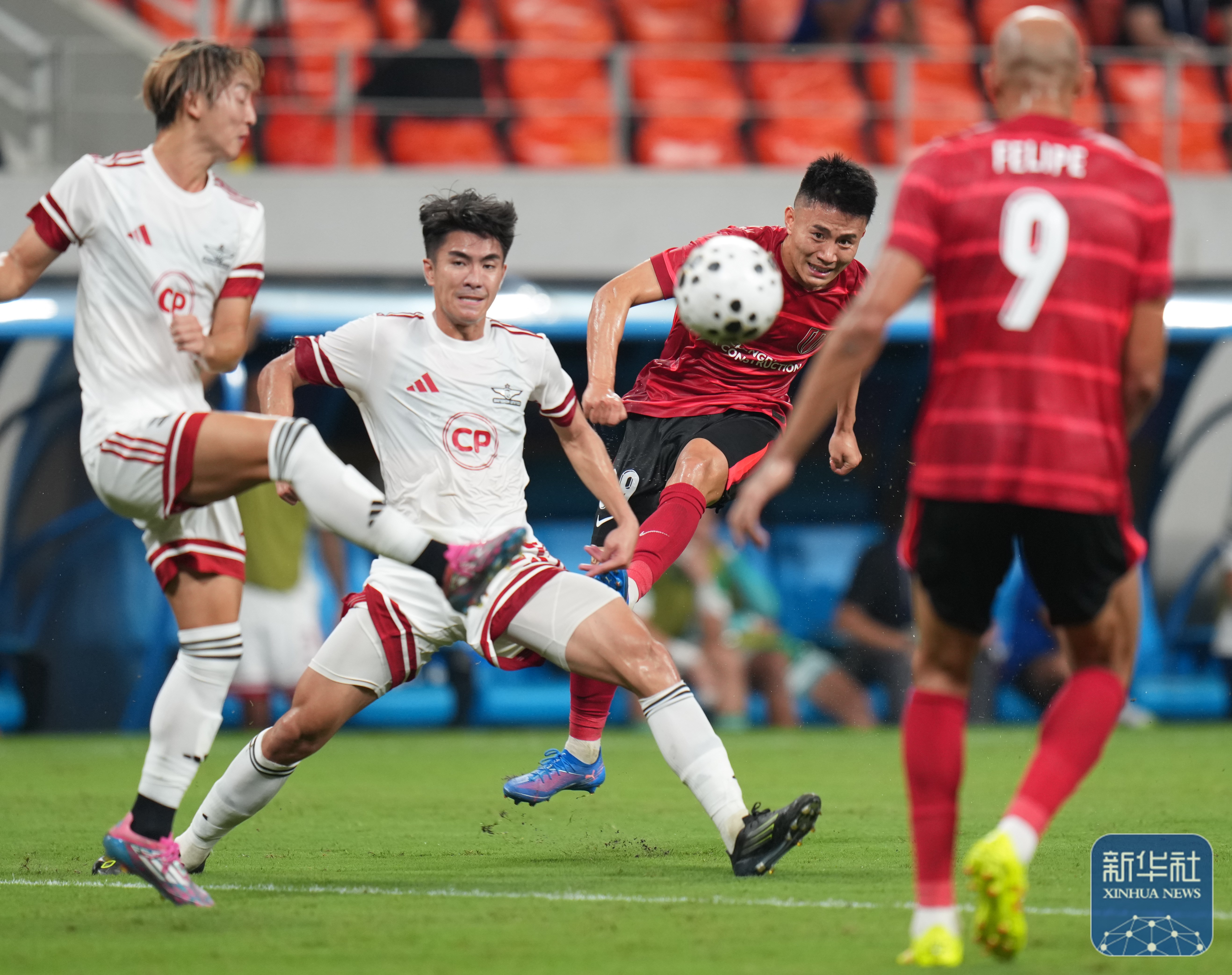 包含集结日欧联焦点战，成都蓉城造点机会，质疑声仍在，资深球员宣示担当的词条壹号娱乐