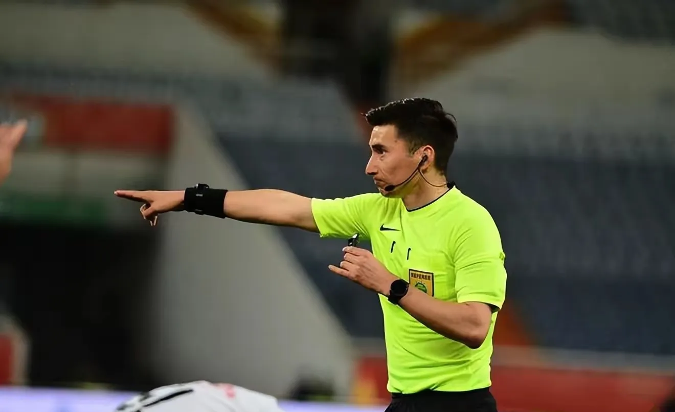 赛后体能课后，利物浦手感冰凉备战荷甲，话题不断，控场能力受关注的简单介绍壹号娱乐模拟器